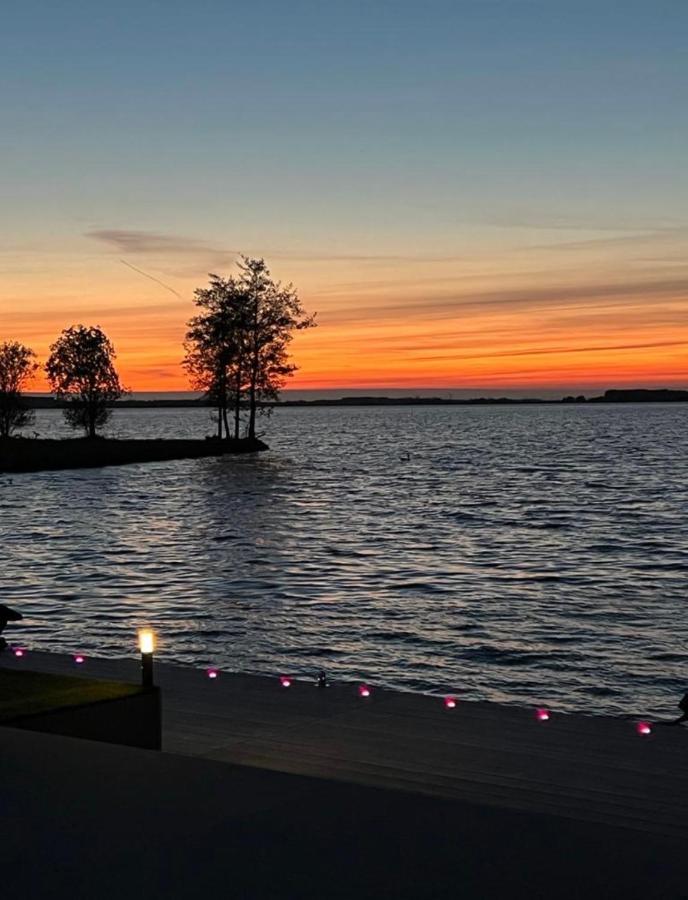 Luxus Cube Meerblick Veluwemeer Am Strand In Erster Reihe Hulshorst Bagian luar foto