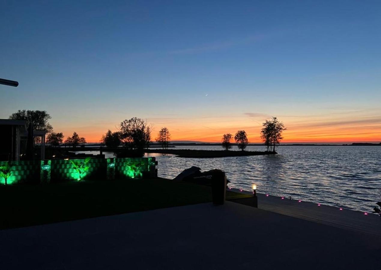 Luxus Cube Meerblick Veluwemeer Am Strand In Erster Reihe Hulshorst Bagian luar foto