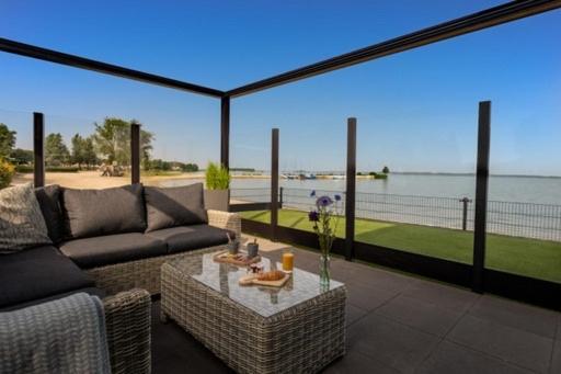 Luxus Cube Meerblick Veluwemeer Am Strand In Erster Reihe Hulshorst Bagian luar foto
