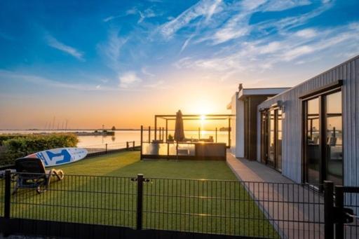 Luxus Cube Meerblick Veluwemeer Am Strand In Erster Reihe Hulshorst Bagian luar foto